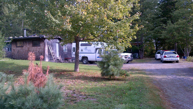 images_News_Canada_boy in chain